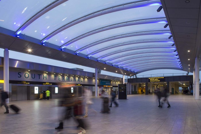 London Gatwick - Travel And Tour World London Gatwick, Zhengzhou, China Southern