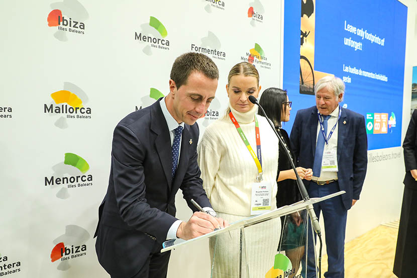 WTM2023_AM_BalearicSustainibilitySigning_057 - Travel And Tour World WTM2023_AM_BalearicSustainibilitySigning_057